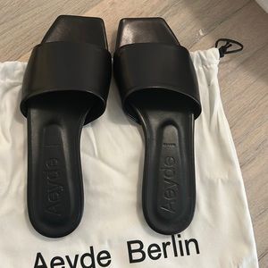 Aeyde Anna sandals